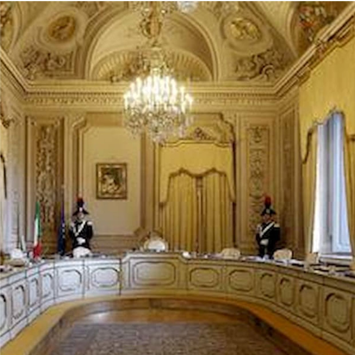Appello al Comitato Promotore del Referendum: siete un potere dello Stato sollevate conflitto di attribuzione davanti alla Corte Costituzionale contro la decisione del Governo di prorogare lo stato di emergenza e non il referendum.