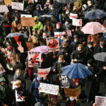 Legge sull’aborto in Polonia: I manifestanti scendono di nuovo in piazza per l’entrata in vigore del divieto quasi totale