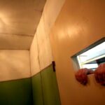 Non si fermano i suicidi in carcere siamo a quota 74: un tragico record