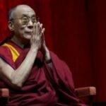IL LEADER TIBETANO DIFENDE IL DALAI LAMA